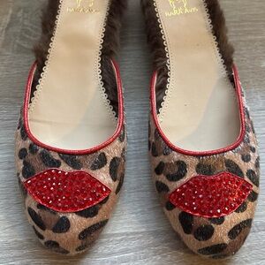 Leopard Print Red Rhinestone Lips Faux Fur Mule by  Iris ApfelSize 8M